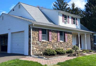 Beautiful house with new siding in Buckingham PA by Kesting Construction.